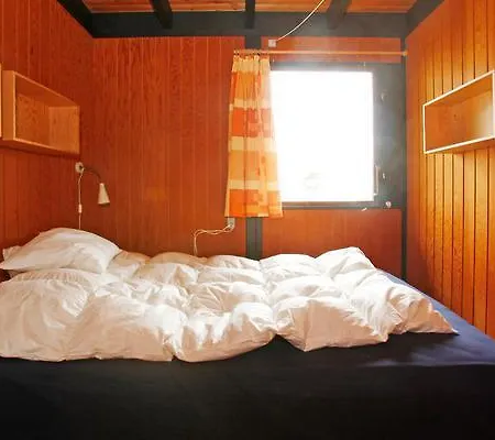 Feriehus Three-bedroom Holiday In Ølsted