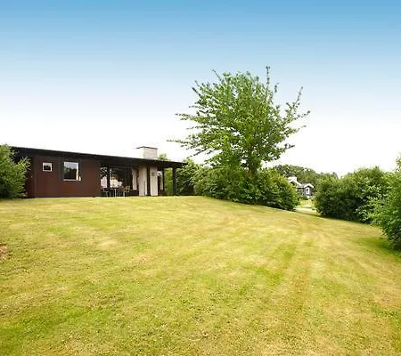 Feriehus Three-bedroom Holiday In Ølsted